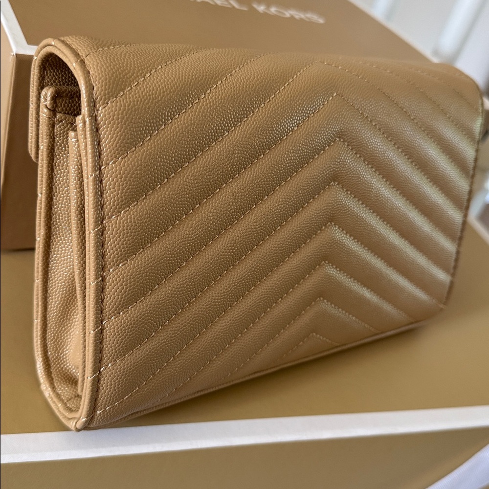 Design Crossbody Purses Copy Brand New 9X6 Light Brown - Picture 6 of 8